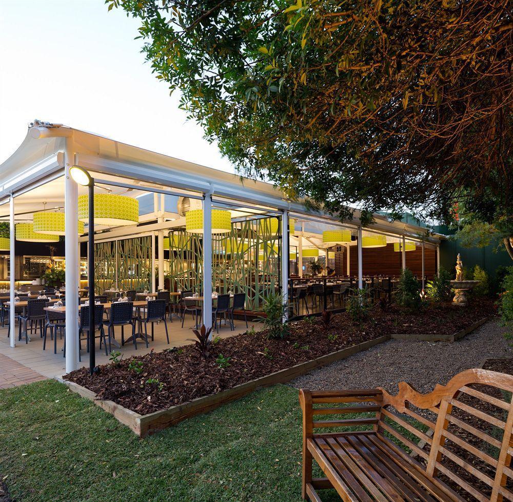 The Glen Hotel And Suites Rochedale Exteriér fotografie